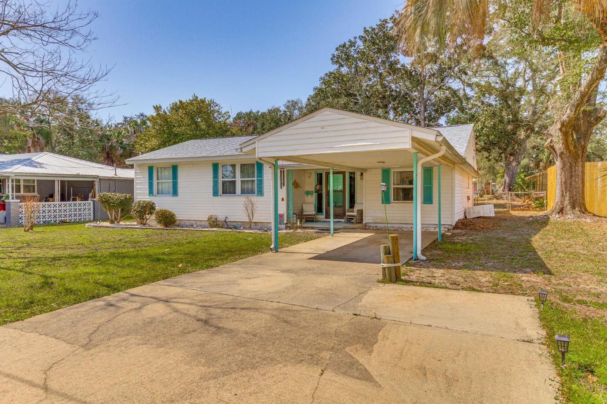 Fort Walton Coastal Retreat With Yard Walk To Beach Fort Walton Beach Exterior photo